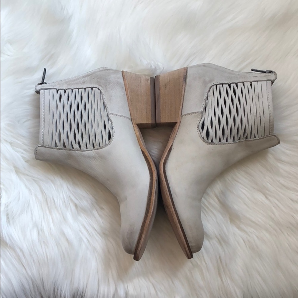 Cream Woven Cut Out Side Leather Boots - Picture 6 of 7